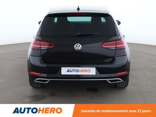 Volkswagen Golf view 5