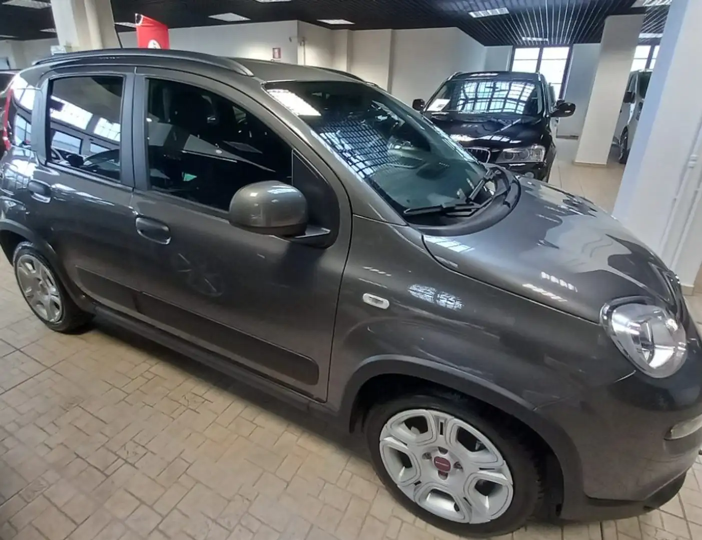 Fiat Panda 1.0 FireFly S&S Hybrid City Life Gris - 2