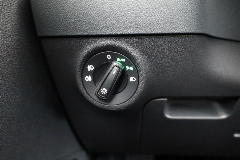 Skoda Karoq Selection 4x4 2.0 TDI DSG Selection, AHK, LED, ... — photo 8