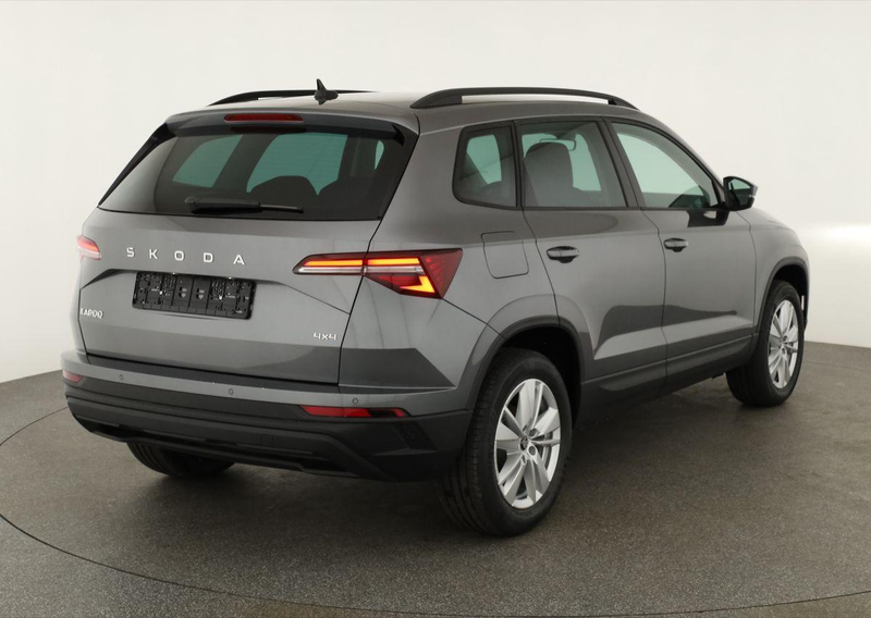 Skoda Karoq Selection 4x4 2.0 TDI DSG Selection, AHK, LED, ... — photo 2