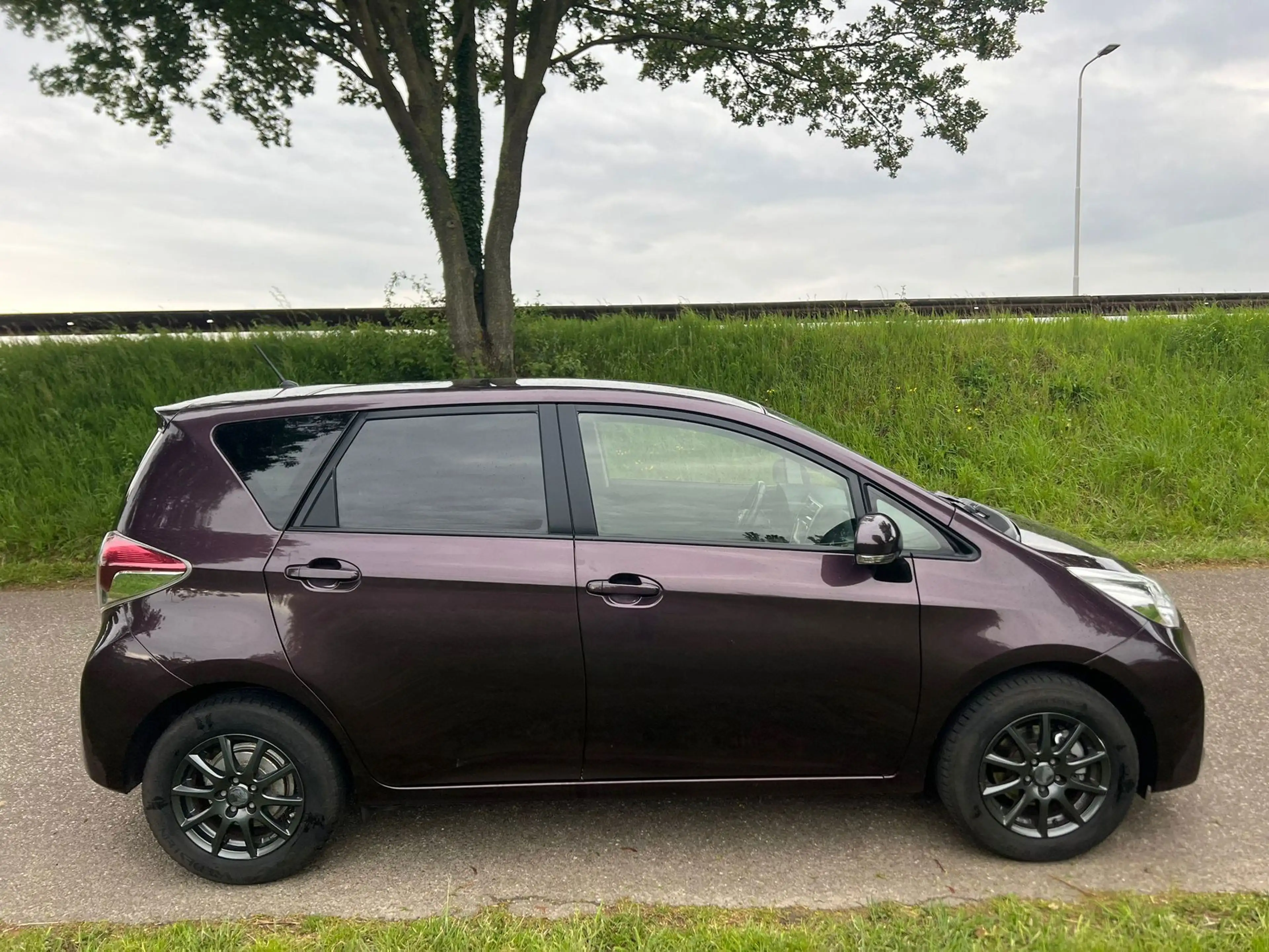 Toyota Verso-S 1.3 VVT-i Trend Pano Airco Cruise Trekhaak Achteru — photo 8