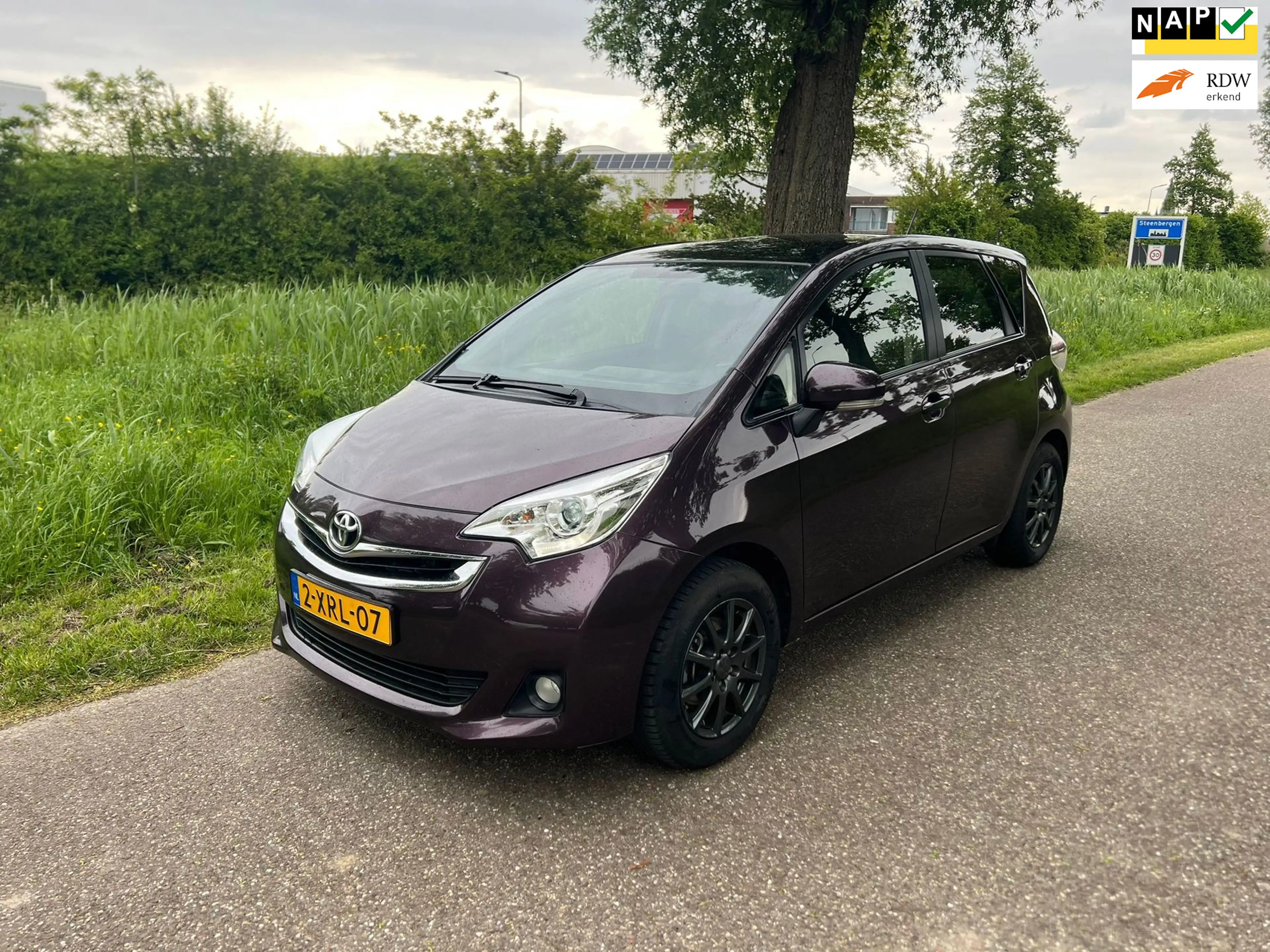 Toyota Verso-S 1.3 VVT-i Trend Pano Airco Cruise Trekhaak Achteru