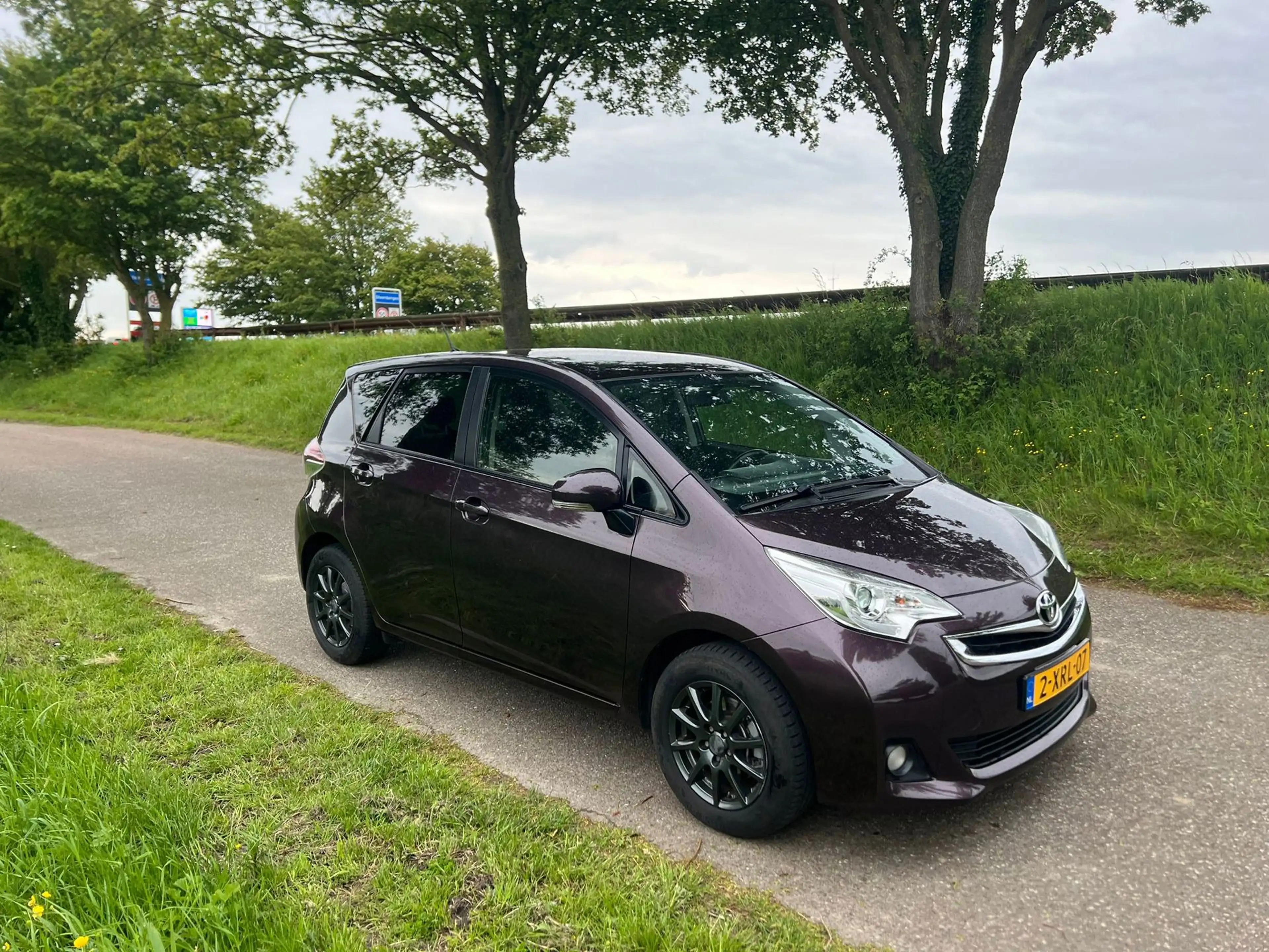 Toyota Verso-S 1.3 VVT-i Trend Pano Airco Cruise Trekhaak Achteru — photo 9