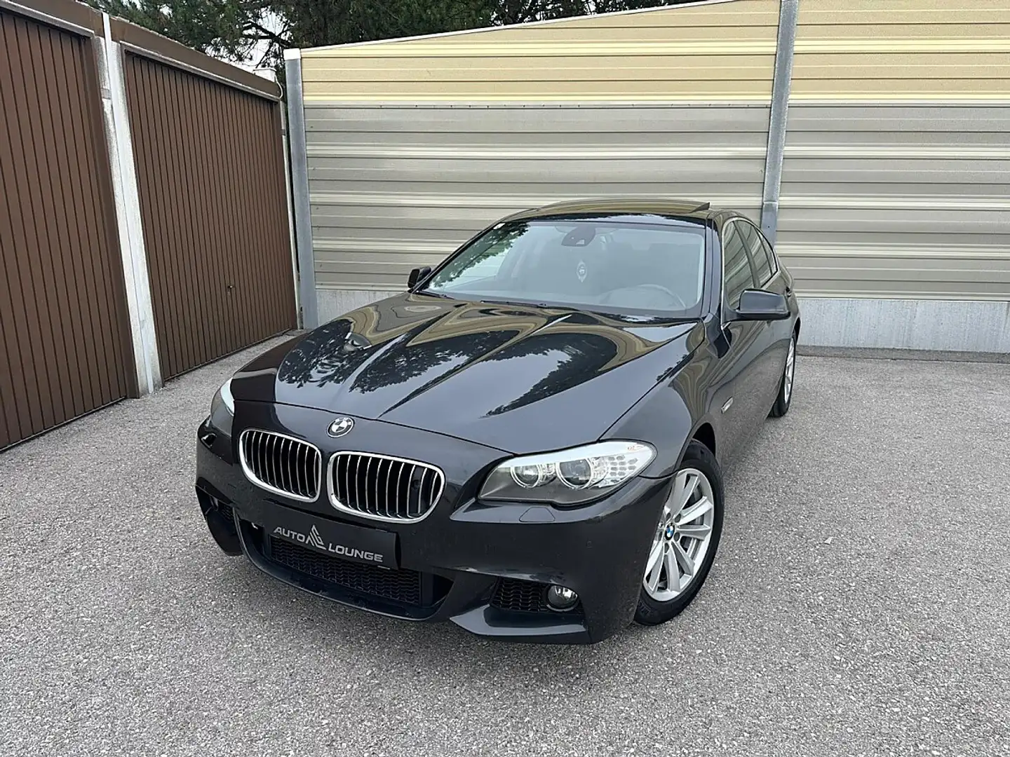 BMW 530 d xDrive Aut. Schwarz - 2