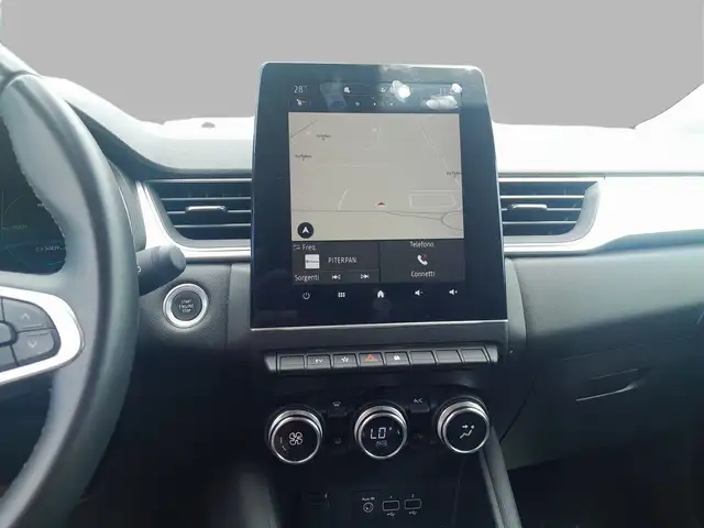 Renault Captur view 12