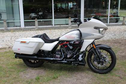 Harley-Davidson Road Glide Road Glide Cvo