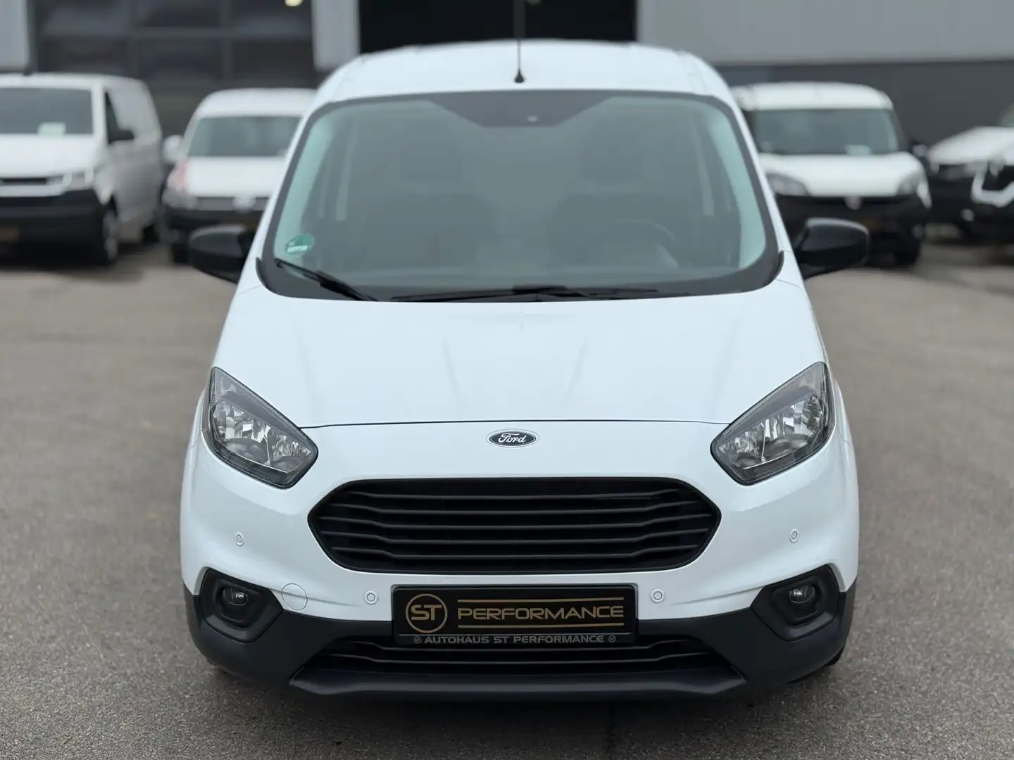 Ford Transit Courier Trend KLIMA NAVI 1HAND PDC EURO6 Weiß - 2