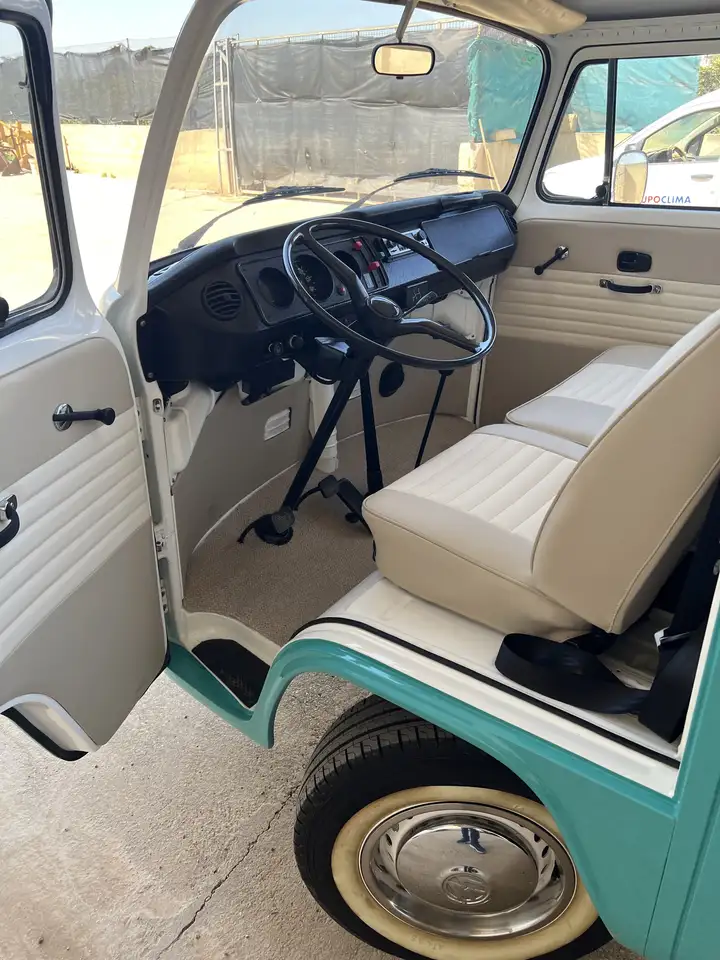 Volkswagen T2b Kombi, foto 6