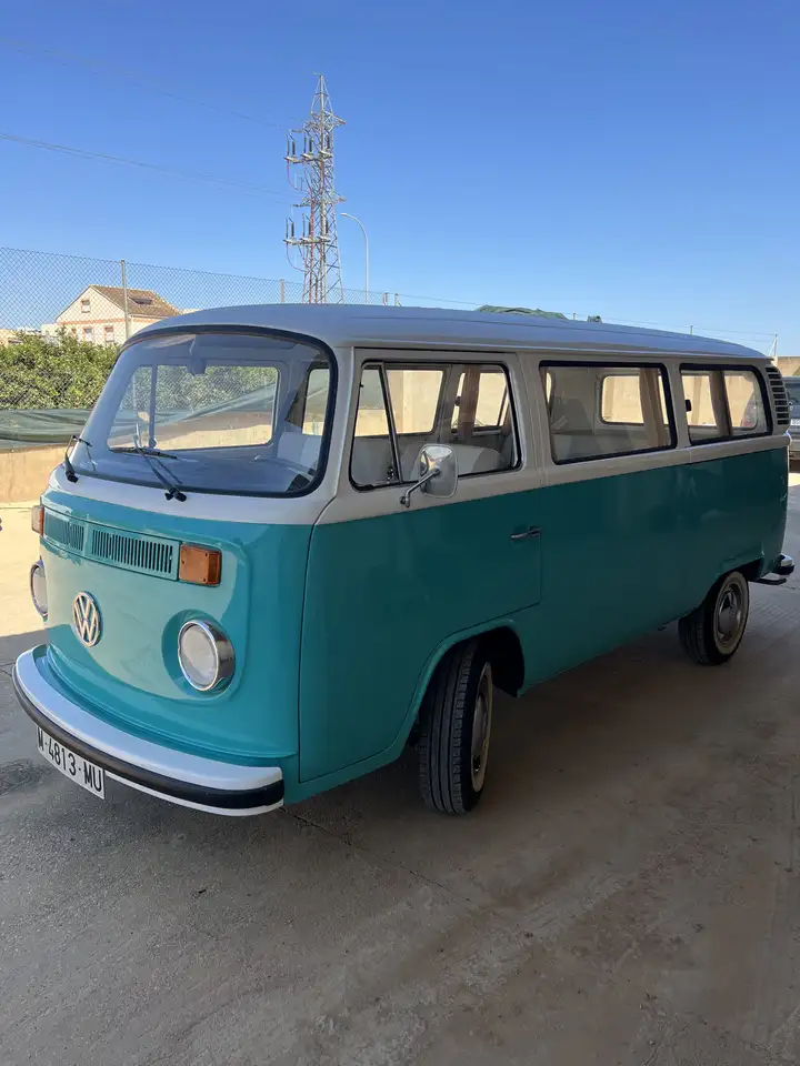 Volkswagen T2b Kombi, foto 2