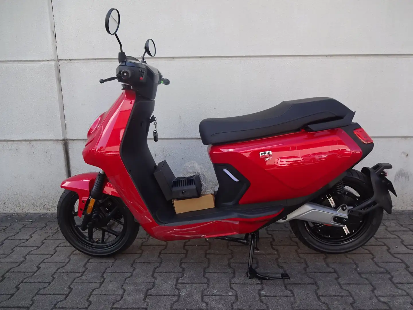 Niu MQi GT 45km/h 3100W Standard Range Red - 2