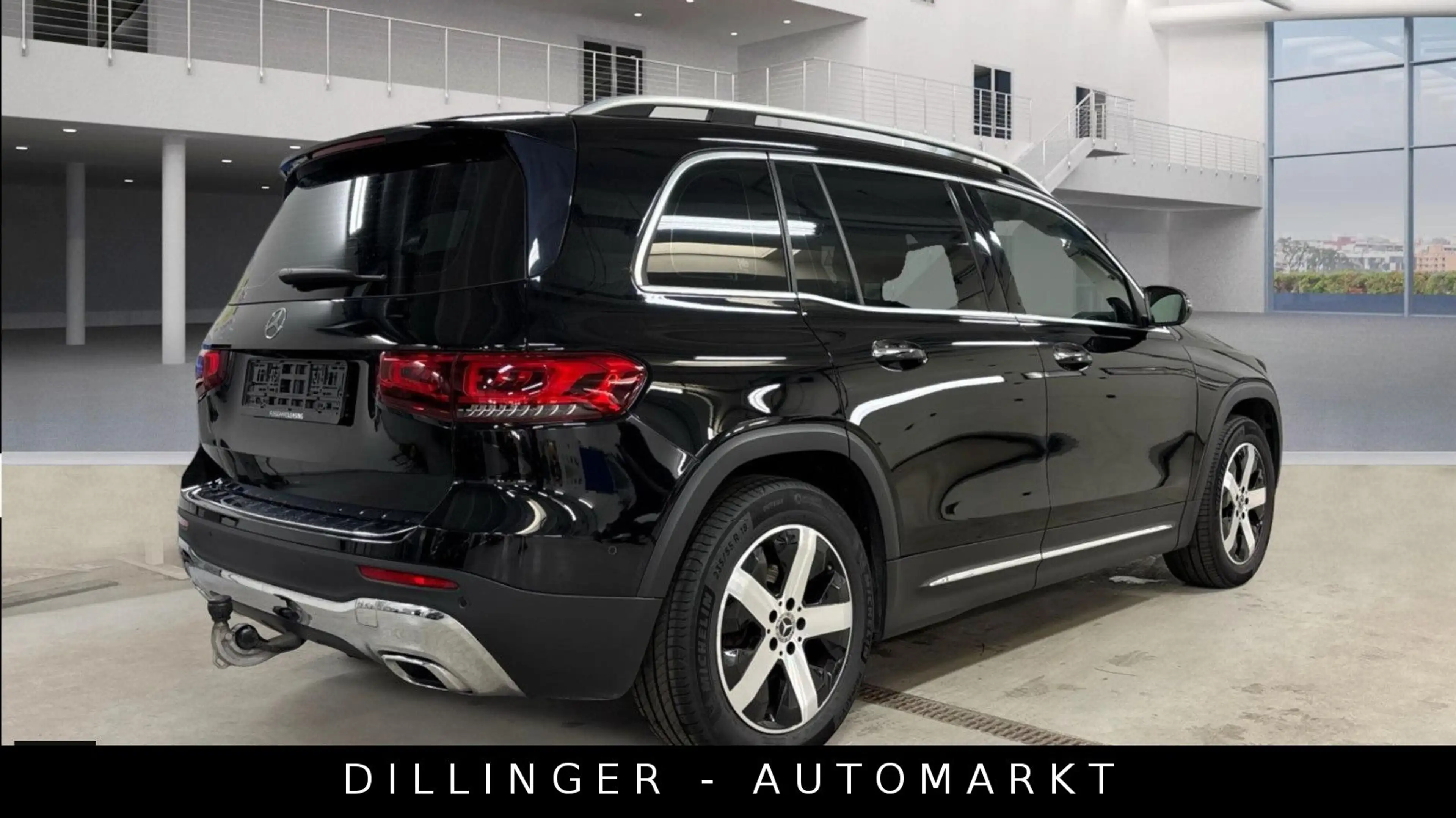 Mercedes-Benz GLB 200 d 8G AMBIENTE LED Navi AHK Distro. Kamera — photo 2