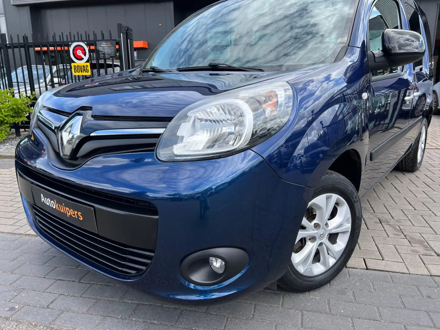 Renault Kangoo Family 1.2 TCe Limited Start&Stop | Met o.a. airco Bleu - 2
