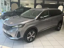 Peugeot 5008 Allure Pack EAT8 7 Sitze 1.HAND LED
