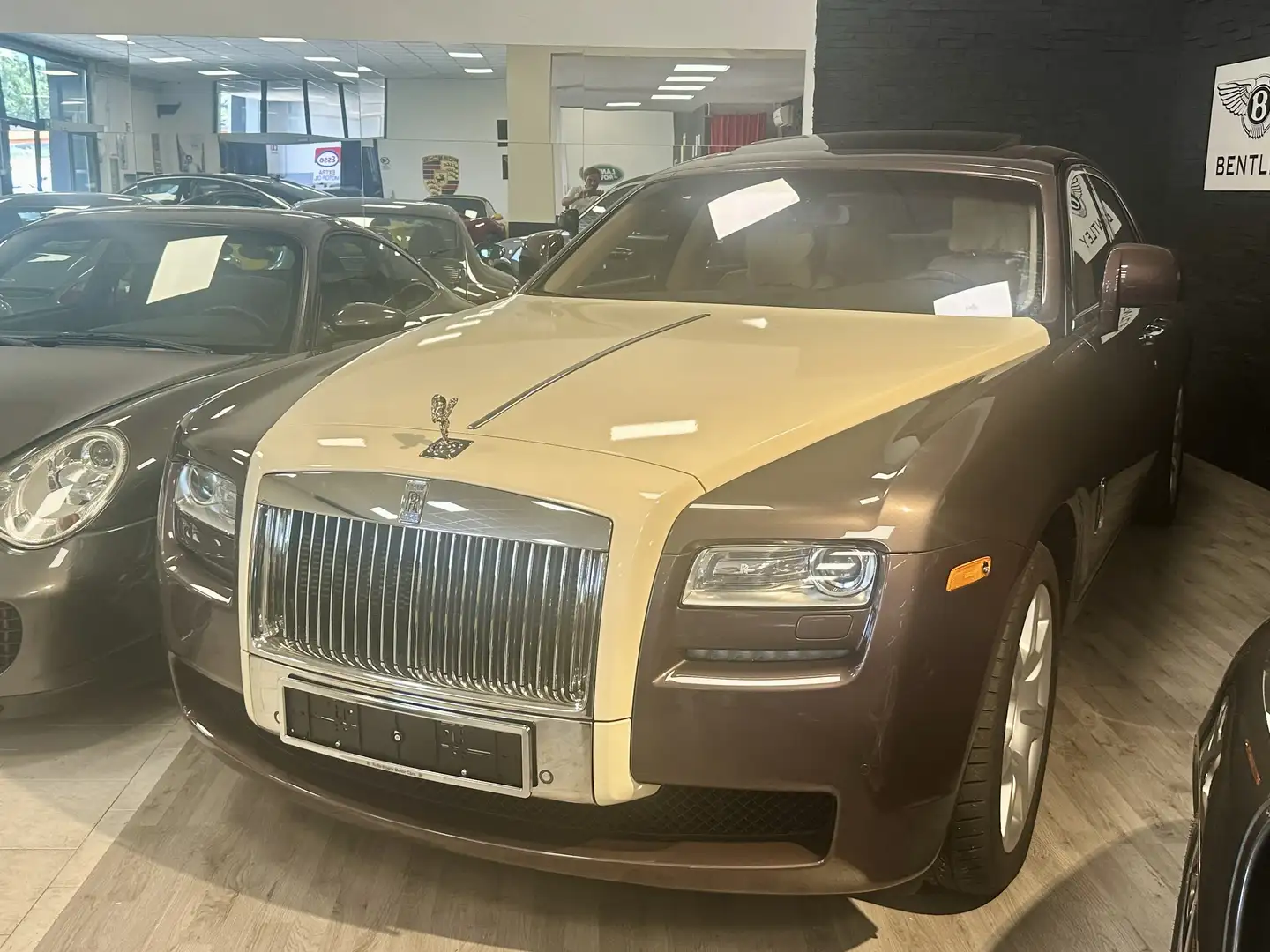 Rolls-Royce Ghost 6.6 V12 tetto panoramico Коричневий - 1