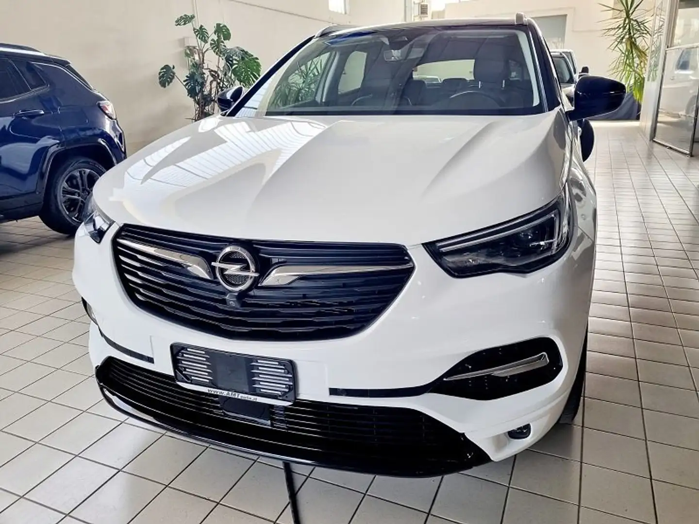 Opel Grandland X 1.6 phev Ultimate LOOK AUTOM Weiß - 2