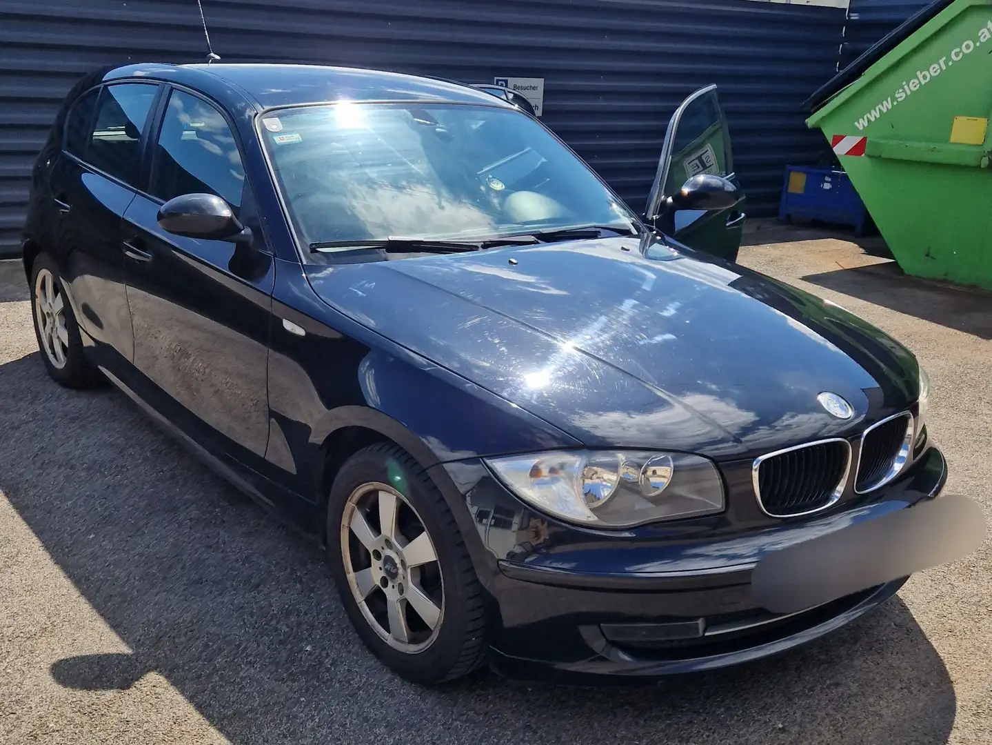 BMW 118 118d Schwarz - 2