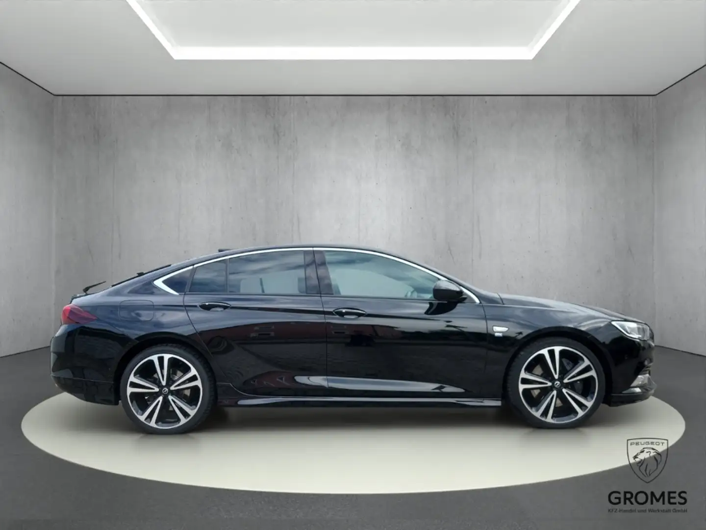 Opel Insignia B Grand Sport Dynamic 4x4 2.0 Turbo AHK HUD El. Fo Zwart - 2