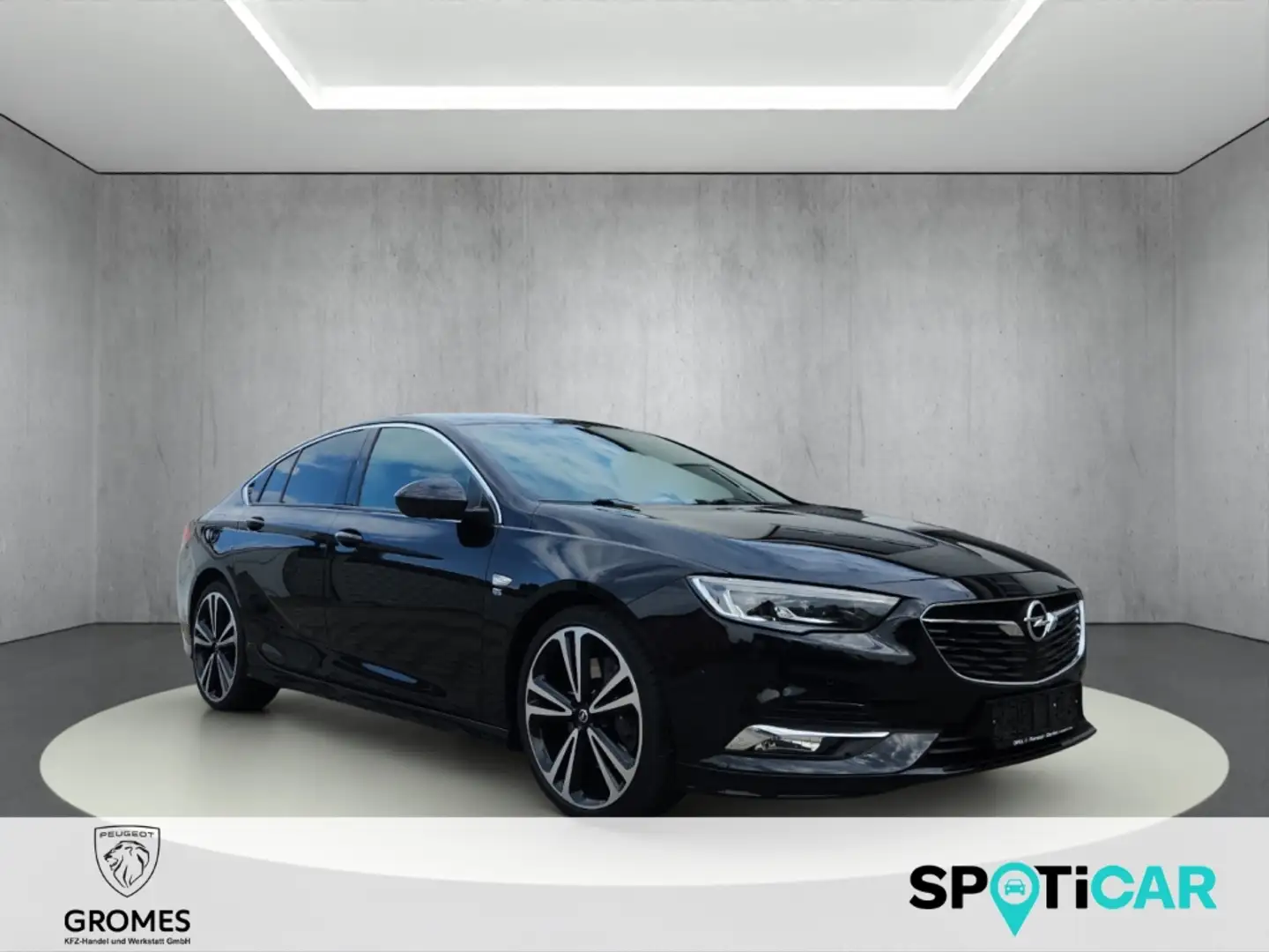 Opel Insignia B Grand Sport Dynamic 4x4 2.0 Turbo AHK HUD El. Fo Zwart - 1