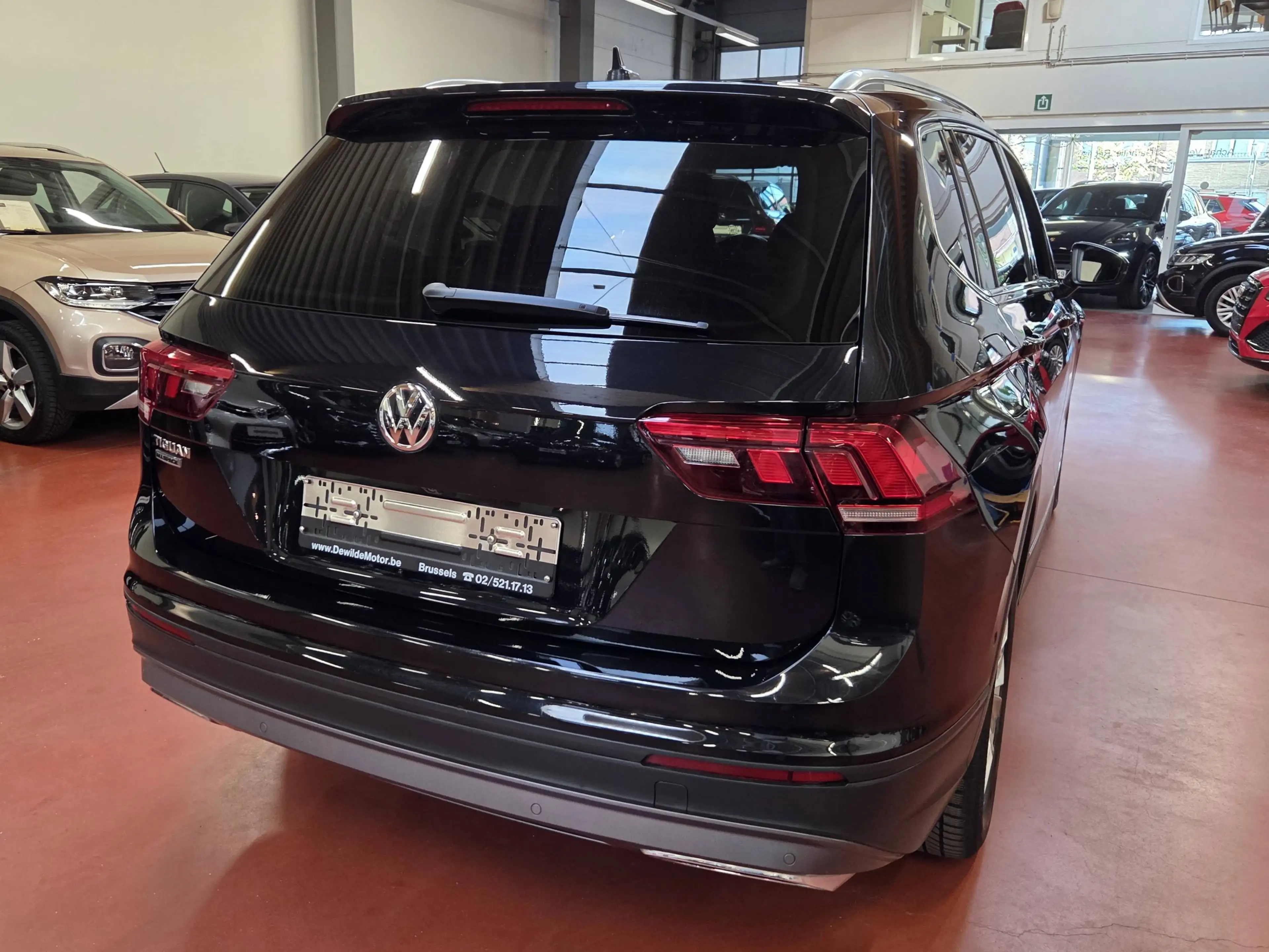 Volkswagen Tiguan Allspace 1.5 TSi DSG + 7 PLACES + TOIT PANO + GARANTIE — photo 4