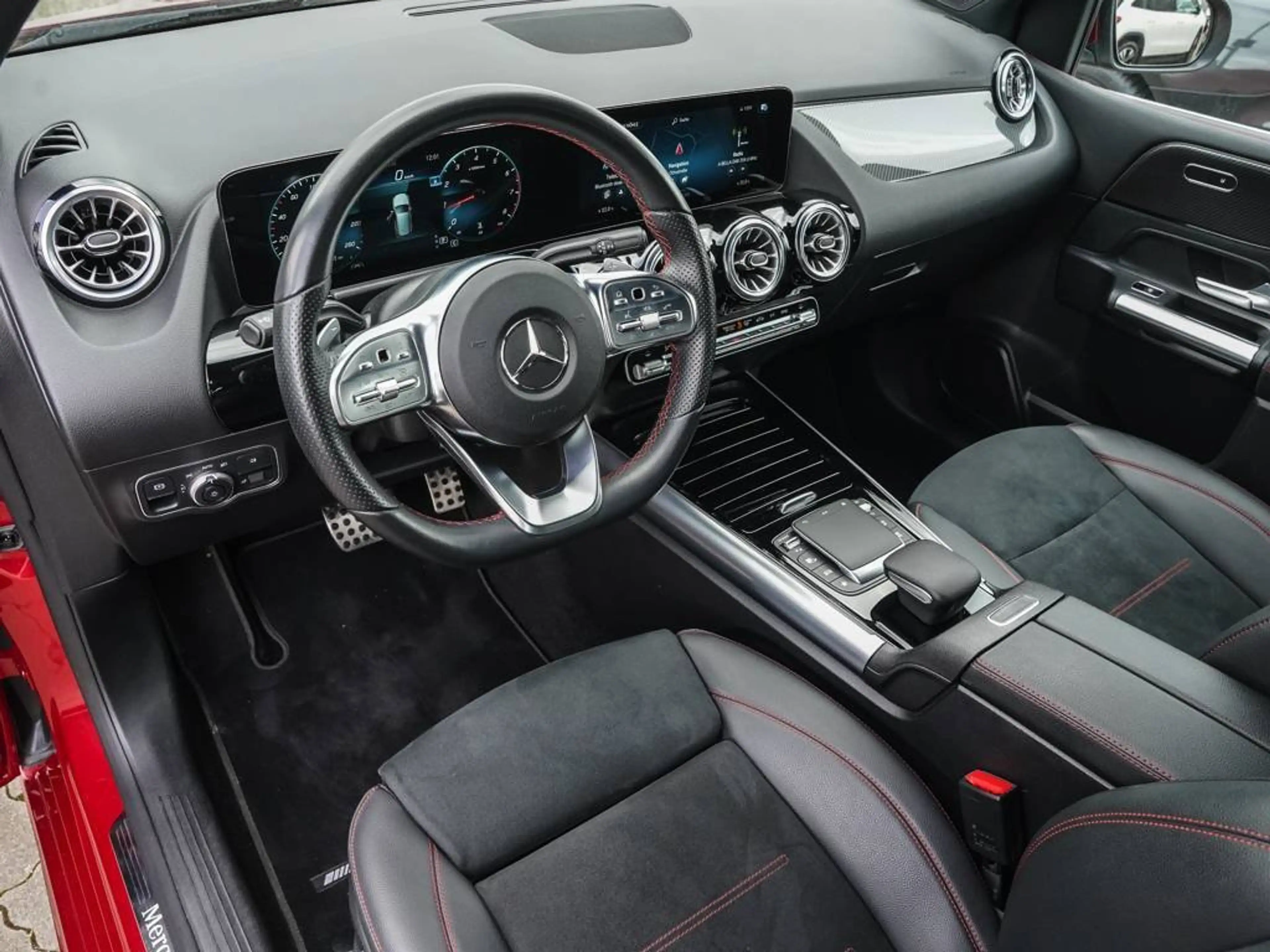 Mercedes-Benz B 200 AMG Kamera Ambiente Tempomat Sitzhzg. LED — photo 12