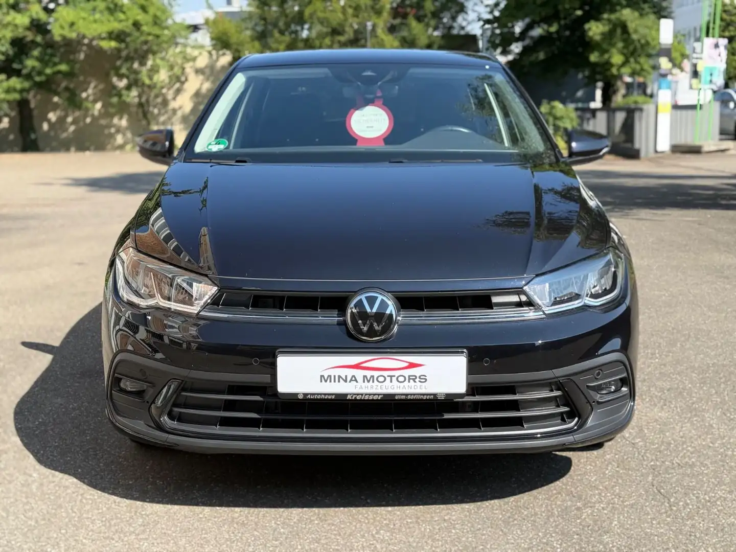 Volkswagen Polo VI Life*AHK*SHZ*Digital*Assist*Garantie2027 Zwart - 2