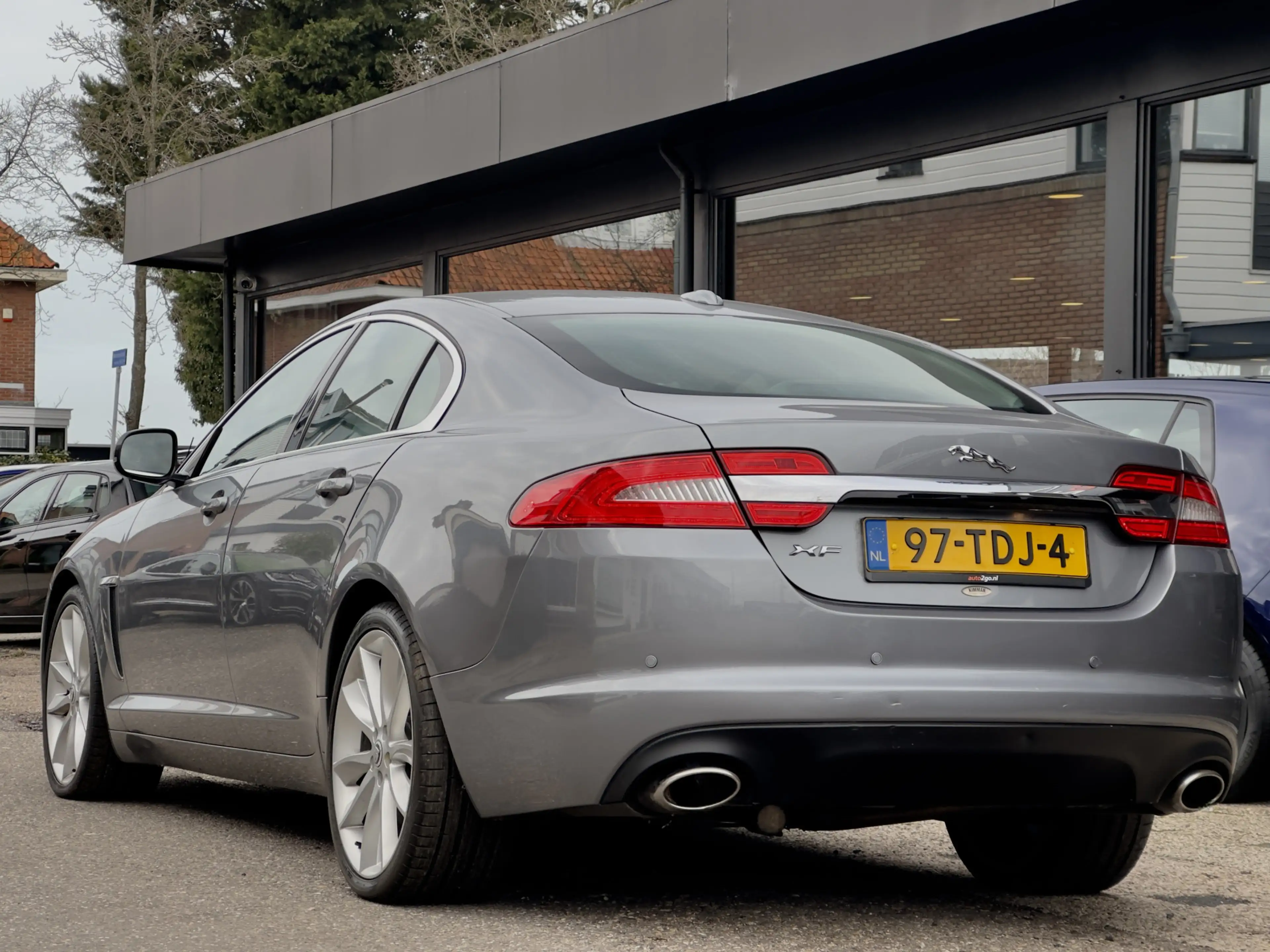 Jaguar XF 3.0D AUTOM VOL LEDER NAVI LED 20 INCH-LMV PDC ETC — photo 3