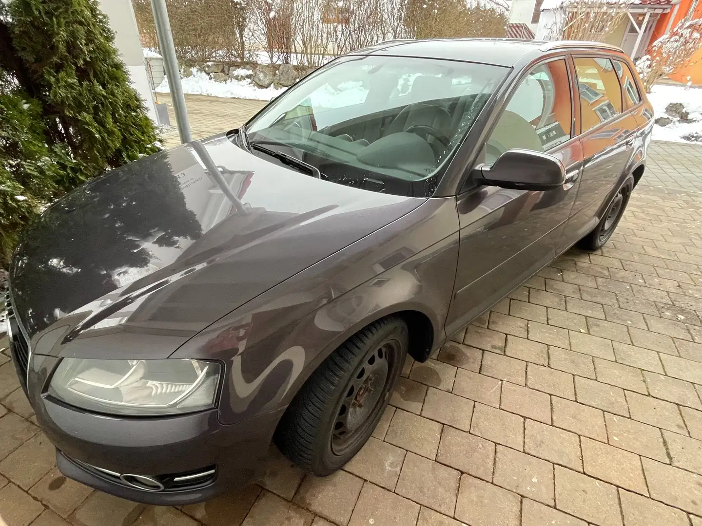 Audi A3 A3 2.0 TDI Sportback DPF S tronic Ambiente Mauve - 2