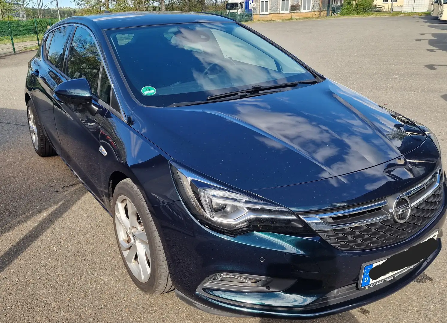 Opel Astra K 1.6 D (CDTI) Start/Stop Innovation Grün - 1