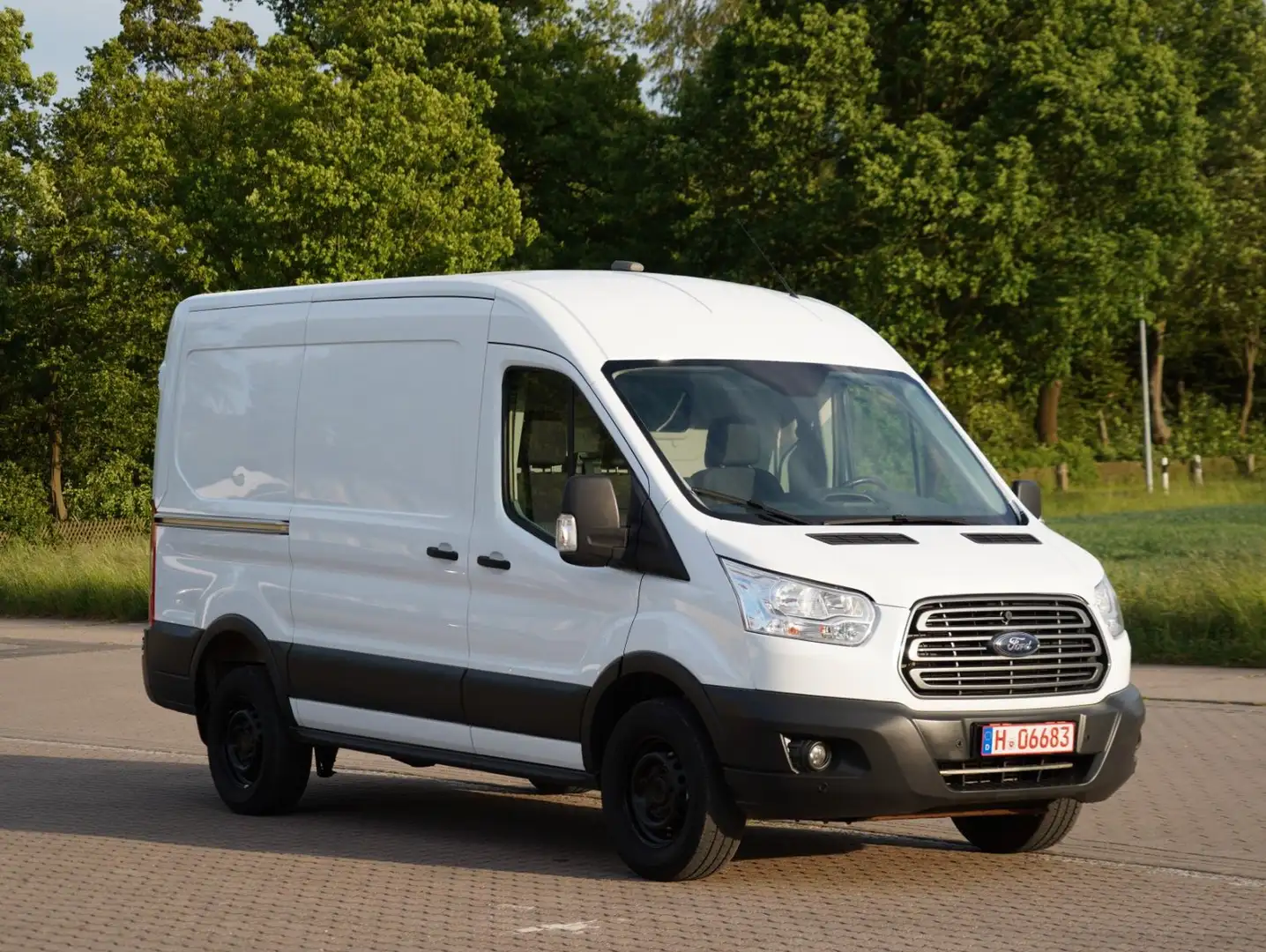 Ford Transit Kasten 350 L2H2 Trend Blanc - 1