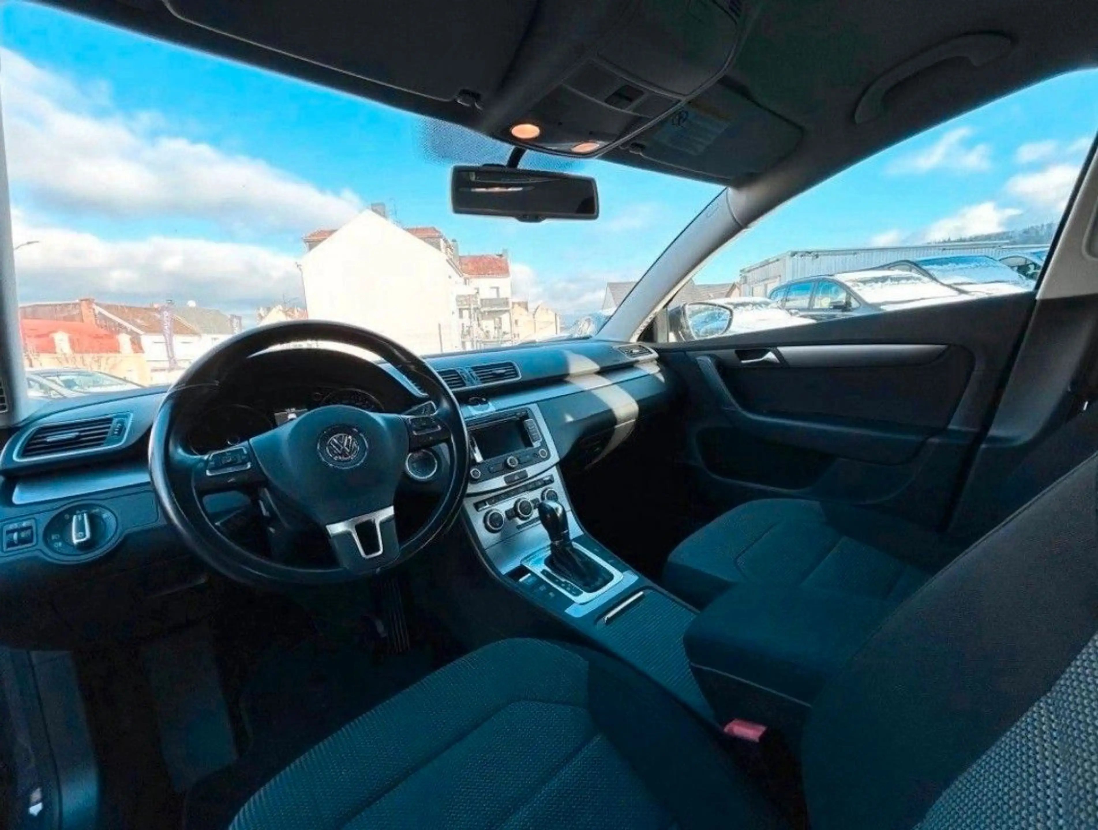 Volkswagen Passat Variant Passat VARIANT KOMFORT DSG6 KAMERA + NAVI + SHZ — photo 15