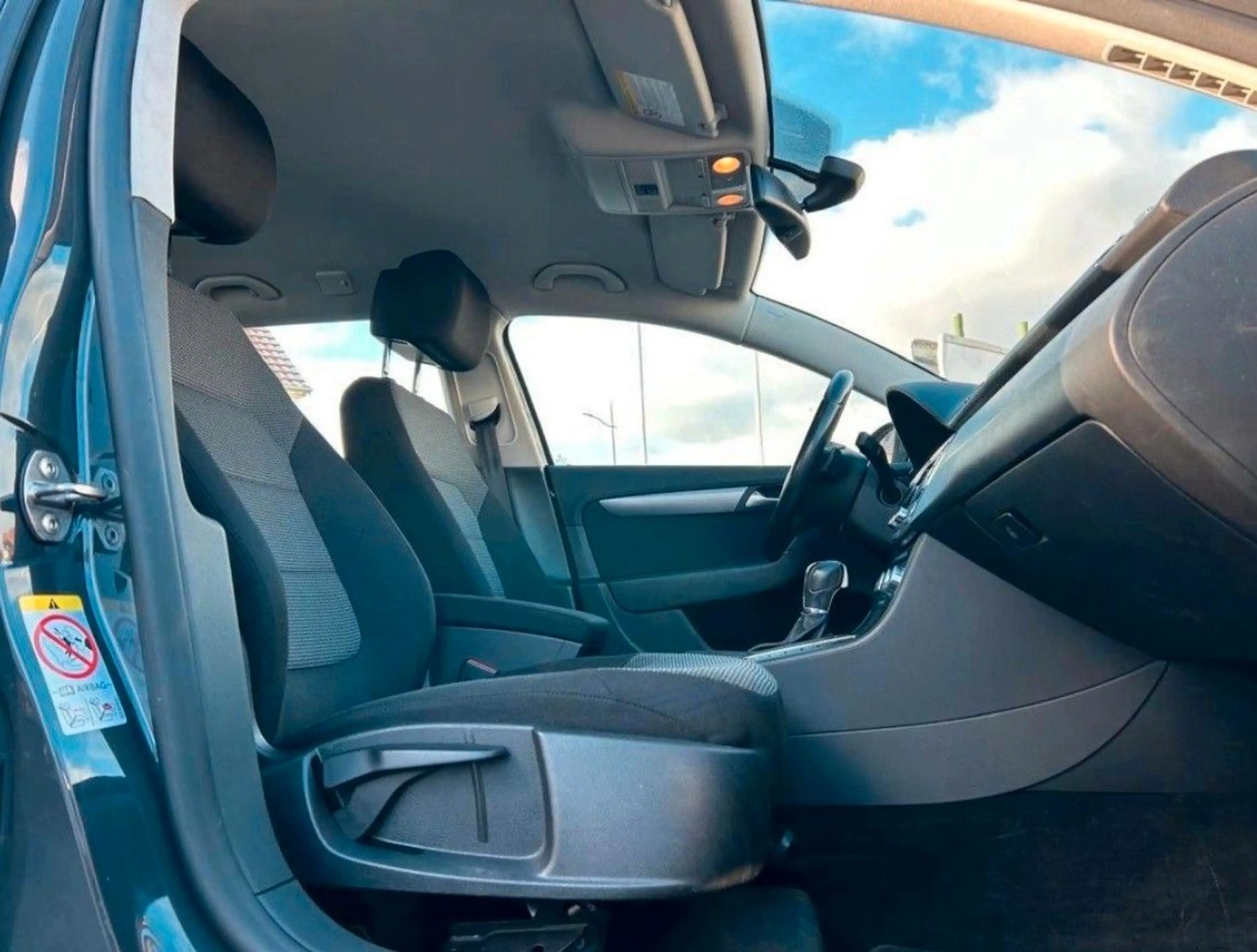 Volkswagen Passat Variant Passat VARIANT KOMFORT DSG6 KAMERA + NAVI + SHZ — photo 11