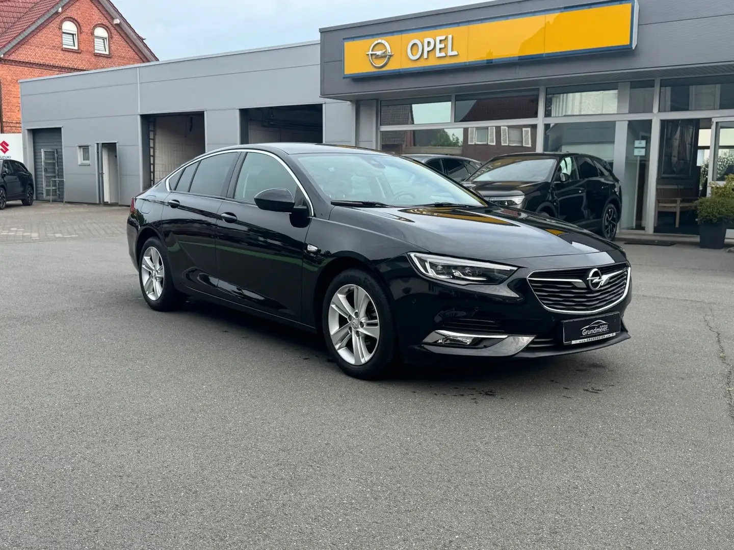 Opel Insignia B Grand Sport INNOVATION AGR/LED/Navi Schwarz - 2