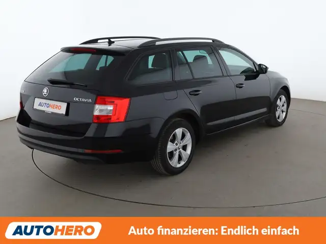 Skoda Octavia view 6