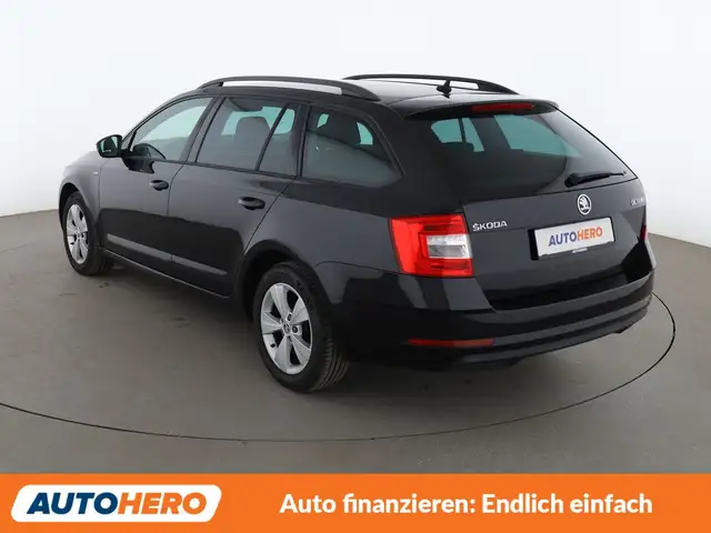 Skoda Octavia view 4