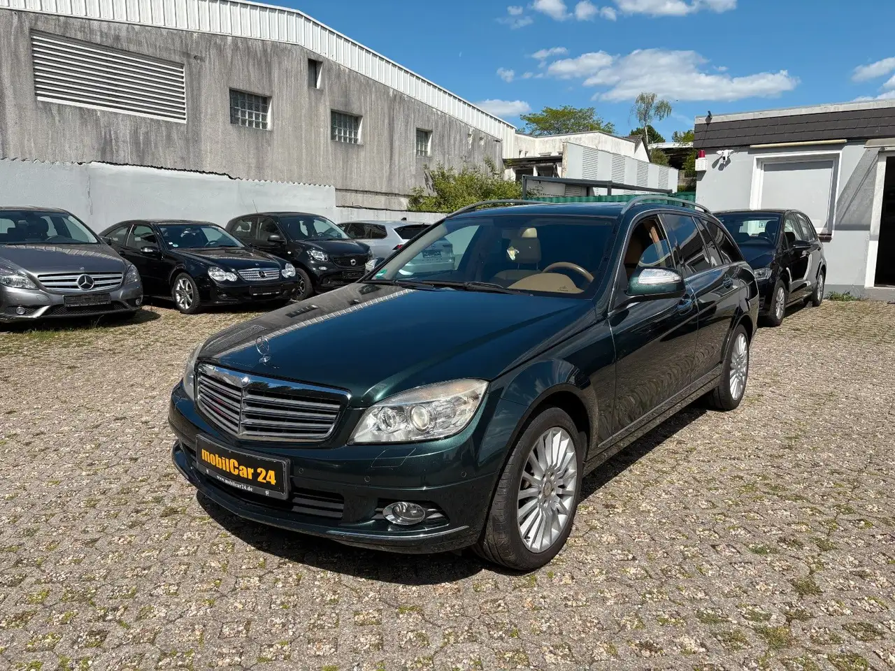 Mercedes-Benz C 320