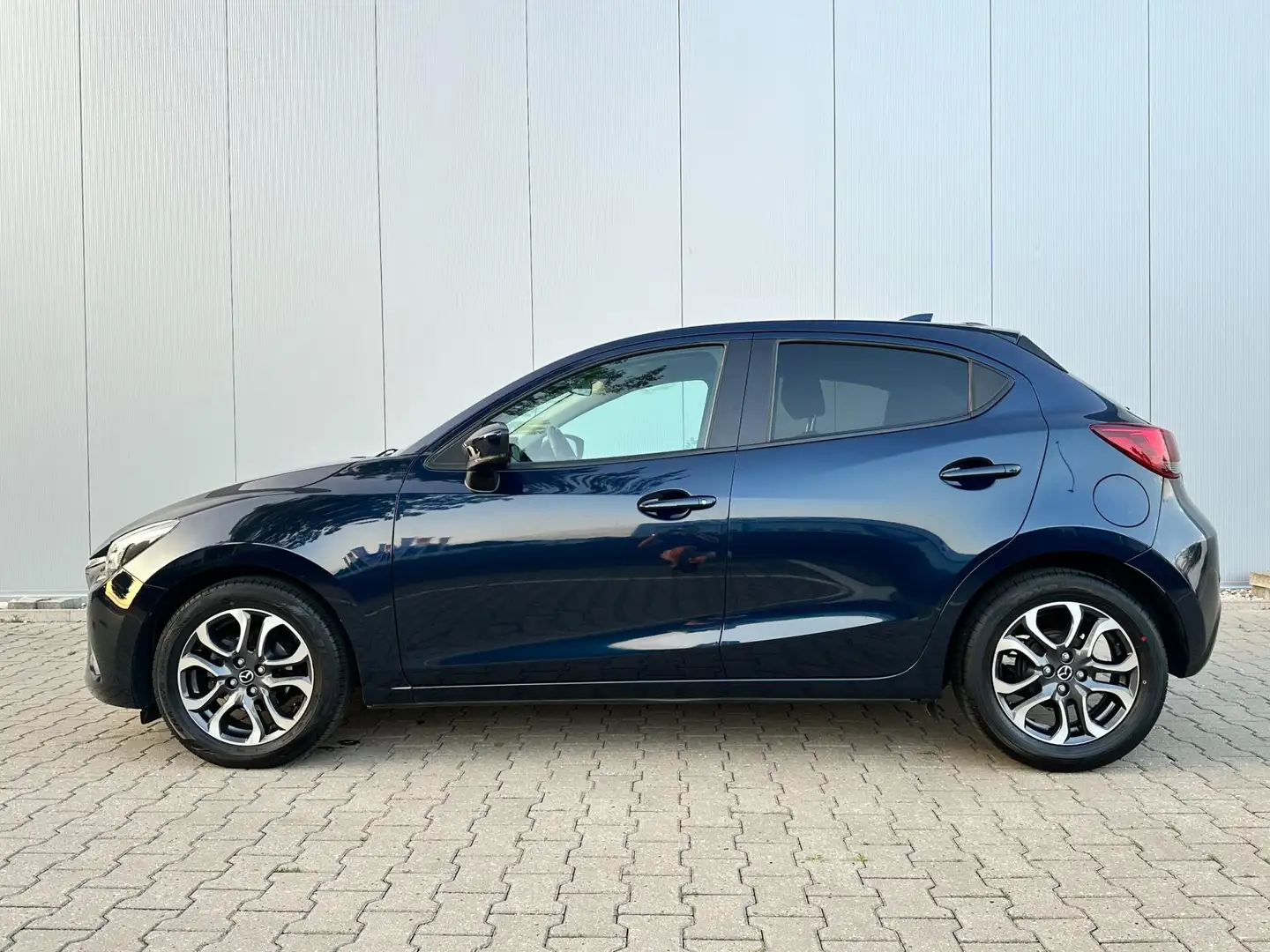 Mazda 2 1.5 Skyactiv-G GT-M 2018 LED Trekhaak Orig. NL Blauw - 2