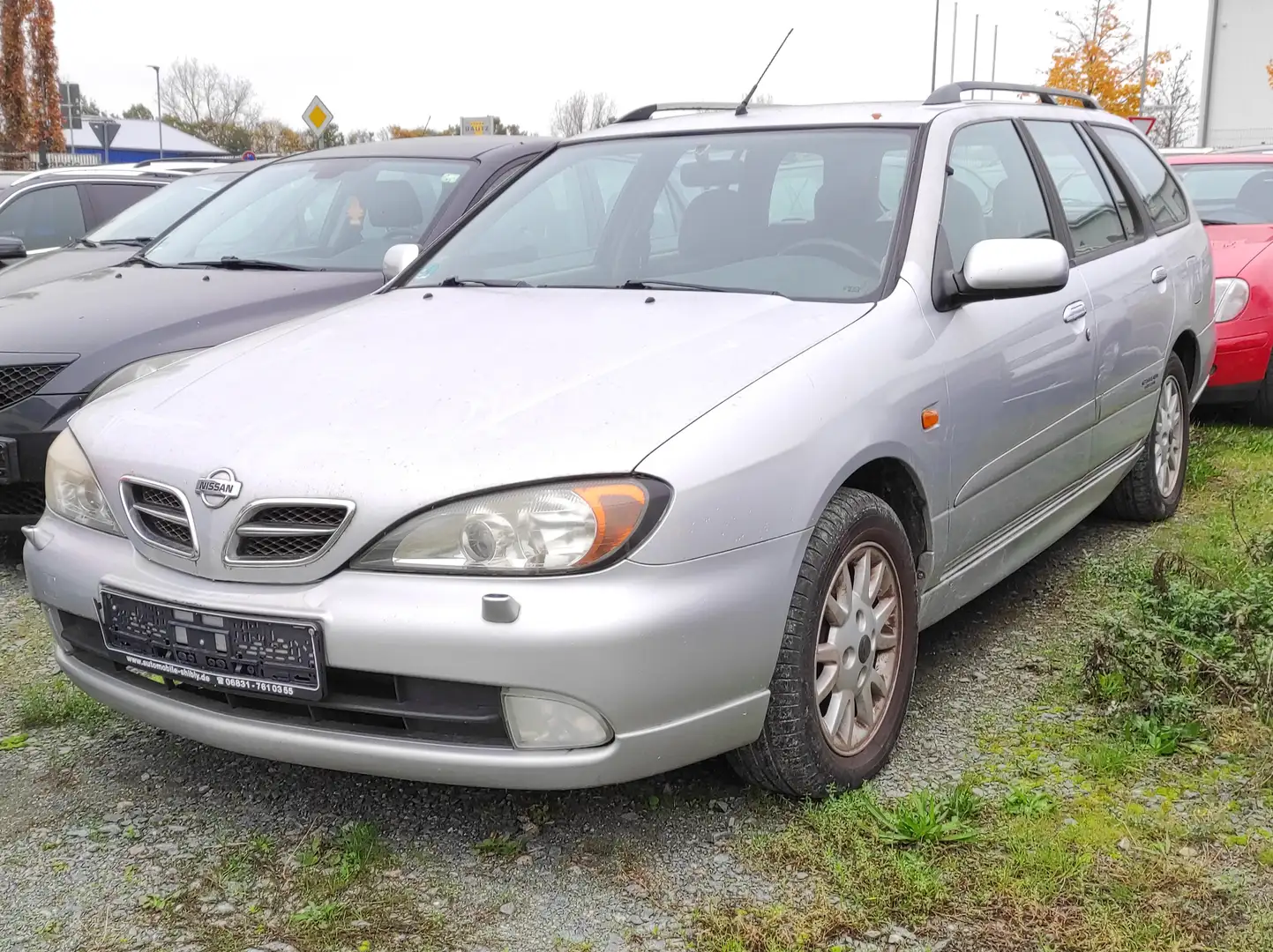 Nissan Primera Traveller 1.8 -FAHRBEREIT- 1-HAND ABS SERVO Silber - 1