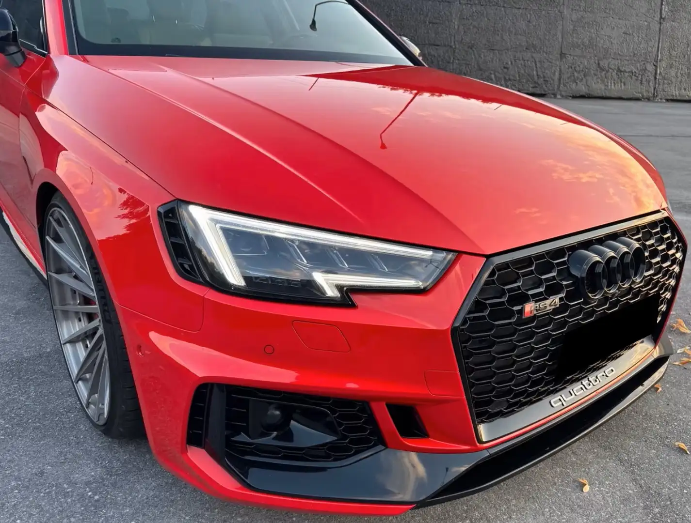 Audi RS4 Avant 2,0 TFSI quattro tiptronic - 1