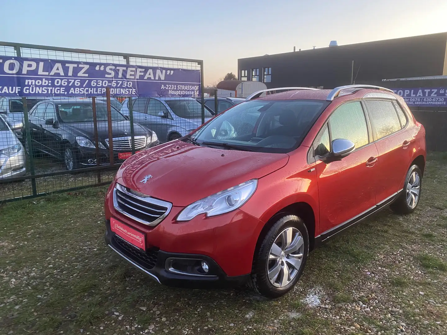 Peugeot 2008 1,6 e-HDi 92 FAP Style Rot - 2