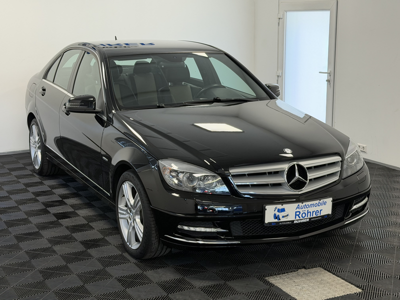 Mercedes-Benz C 200 CGI BlueEff. Aut. Avantgarde Navi Bi-Xenon — photo 4