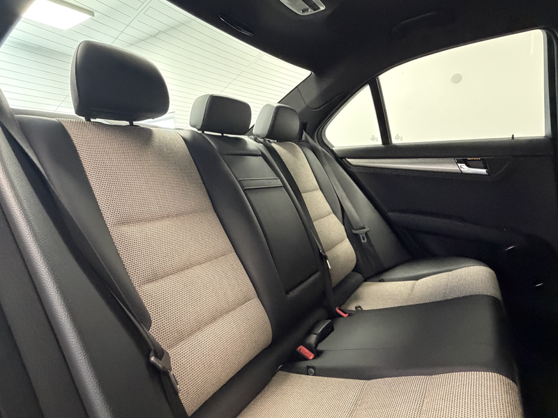 Mercedes-Benz C 200 CGI BlueEff. Aut. Avantgarde Navi Bi-Xenon — photo 15
