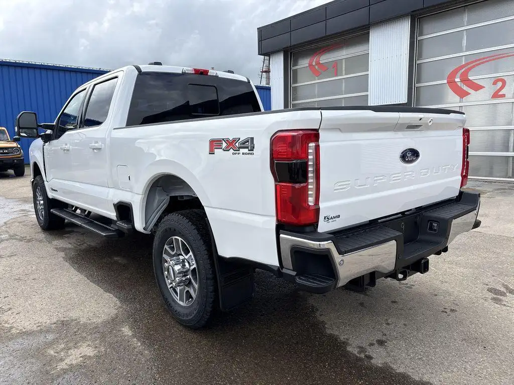 Ford F-350 Super Duty 2026 photo 5