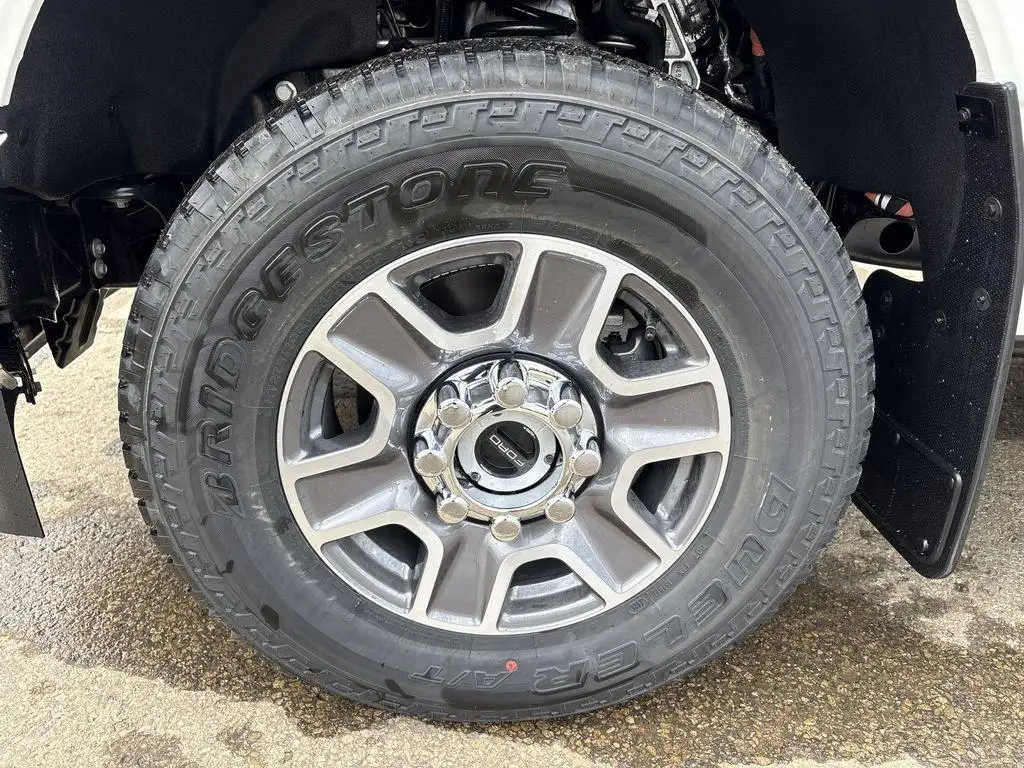 Ford F-350 Super Duty 2026 photo 3