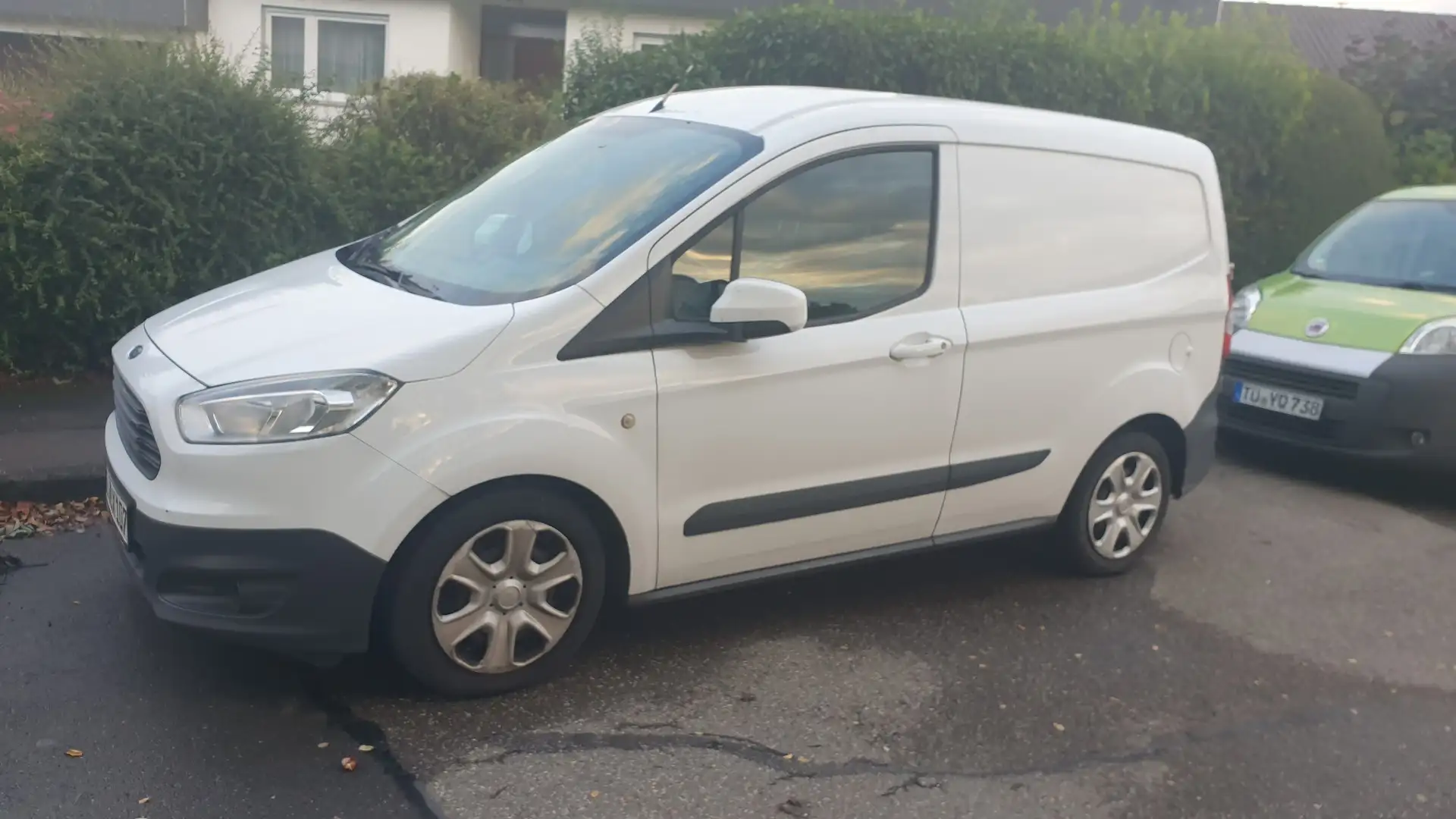Ford Transit Courier Trend - 2