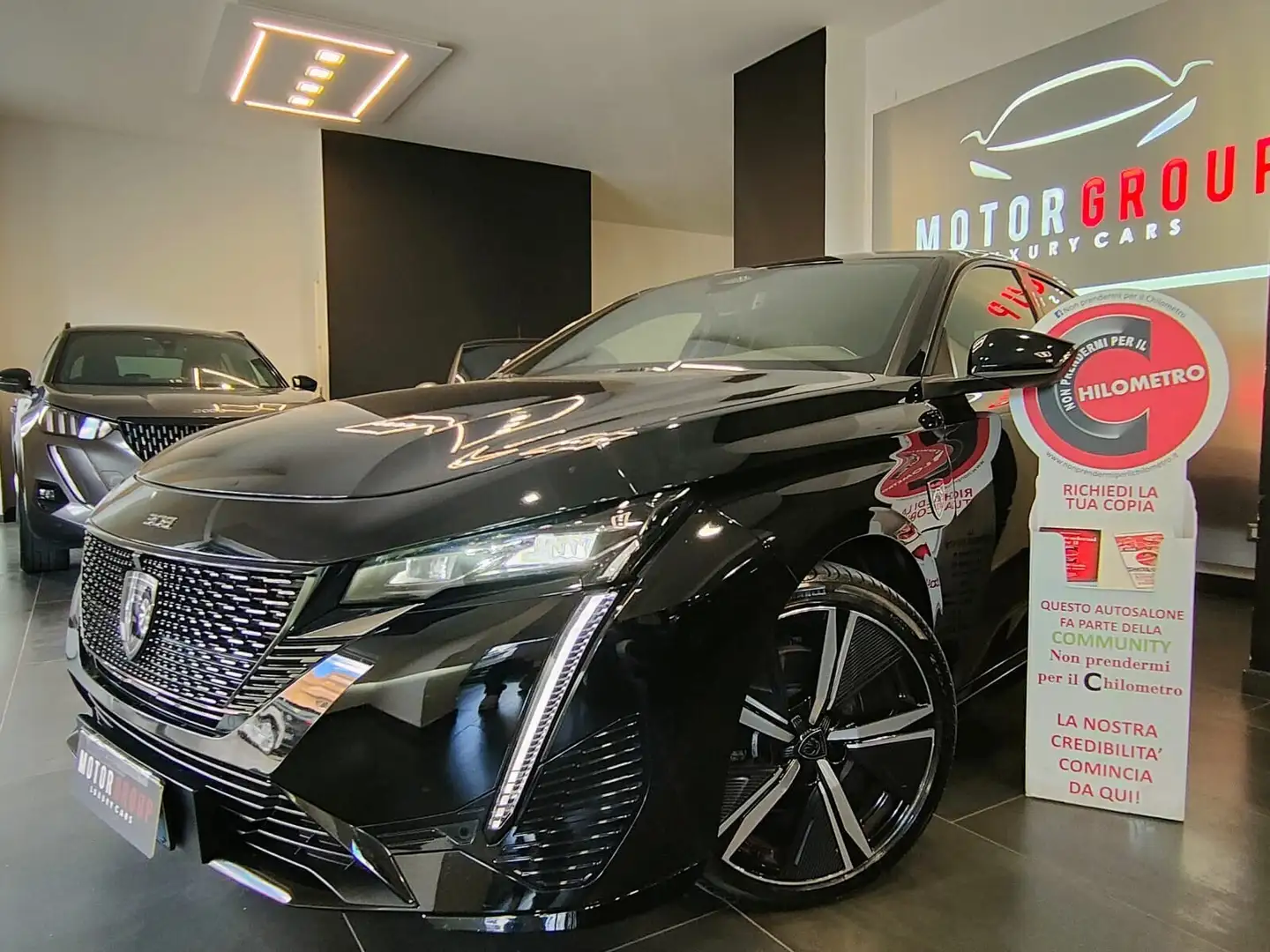 Peugeot 308 308 1.5 BlueHDi 130 S&S EAT8 GT Schwarz - 1