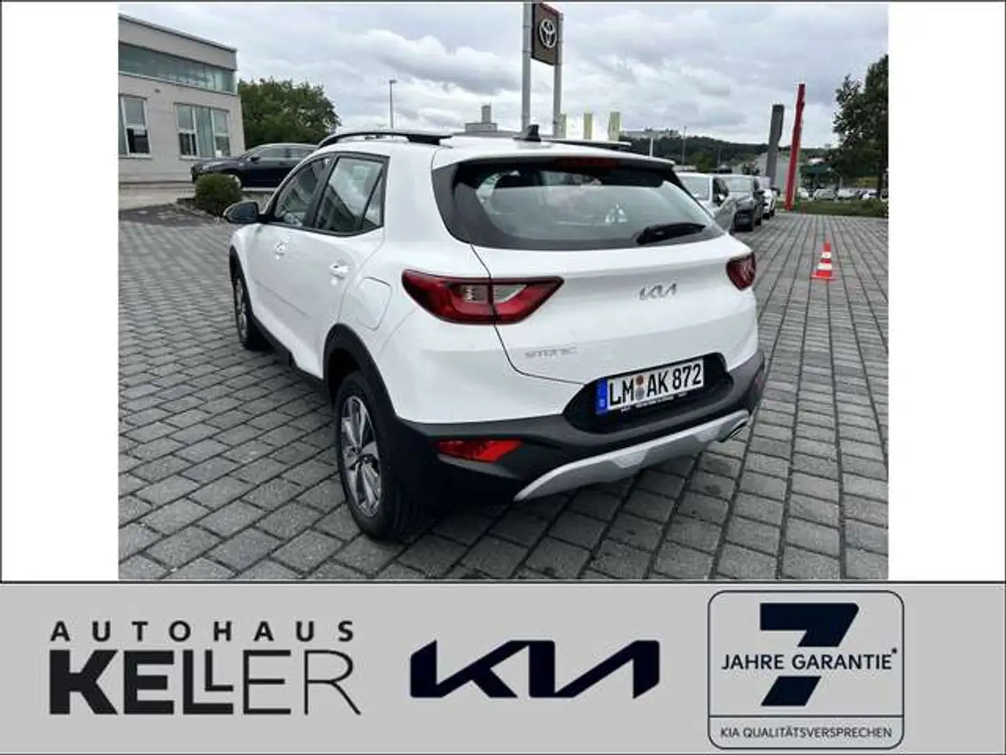 Kia Stonic 1.2 Vision Navi SHZ Lenkradheizung Weiß - 2