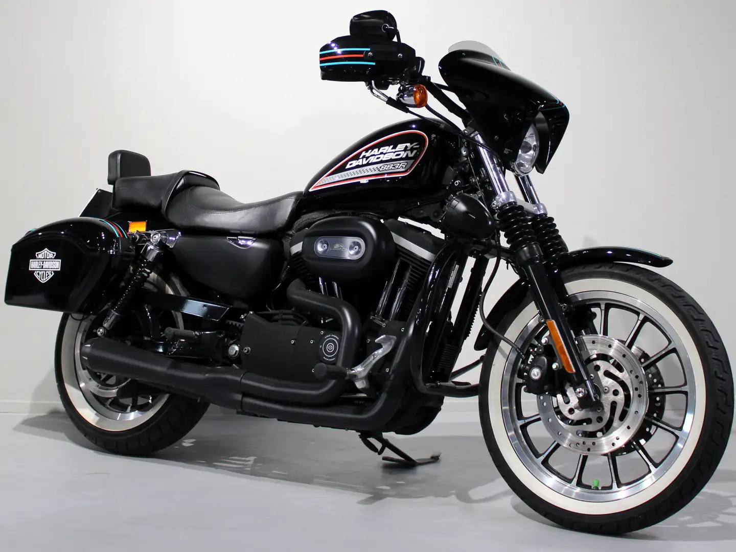 Harley-Davidson Sportster 883 R - 2
