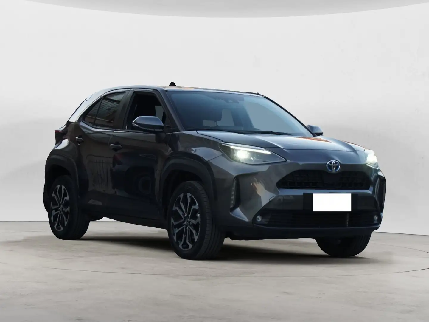 Toyota Yaris Cross Yaris Cross 1.5 Hybrid 5p. E-CVT Trend Gris - 1