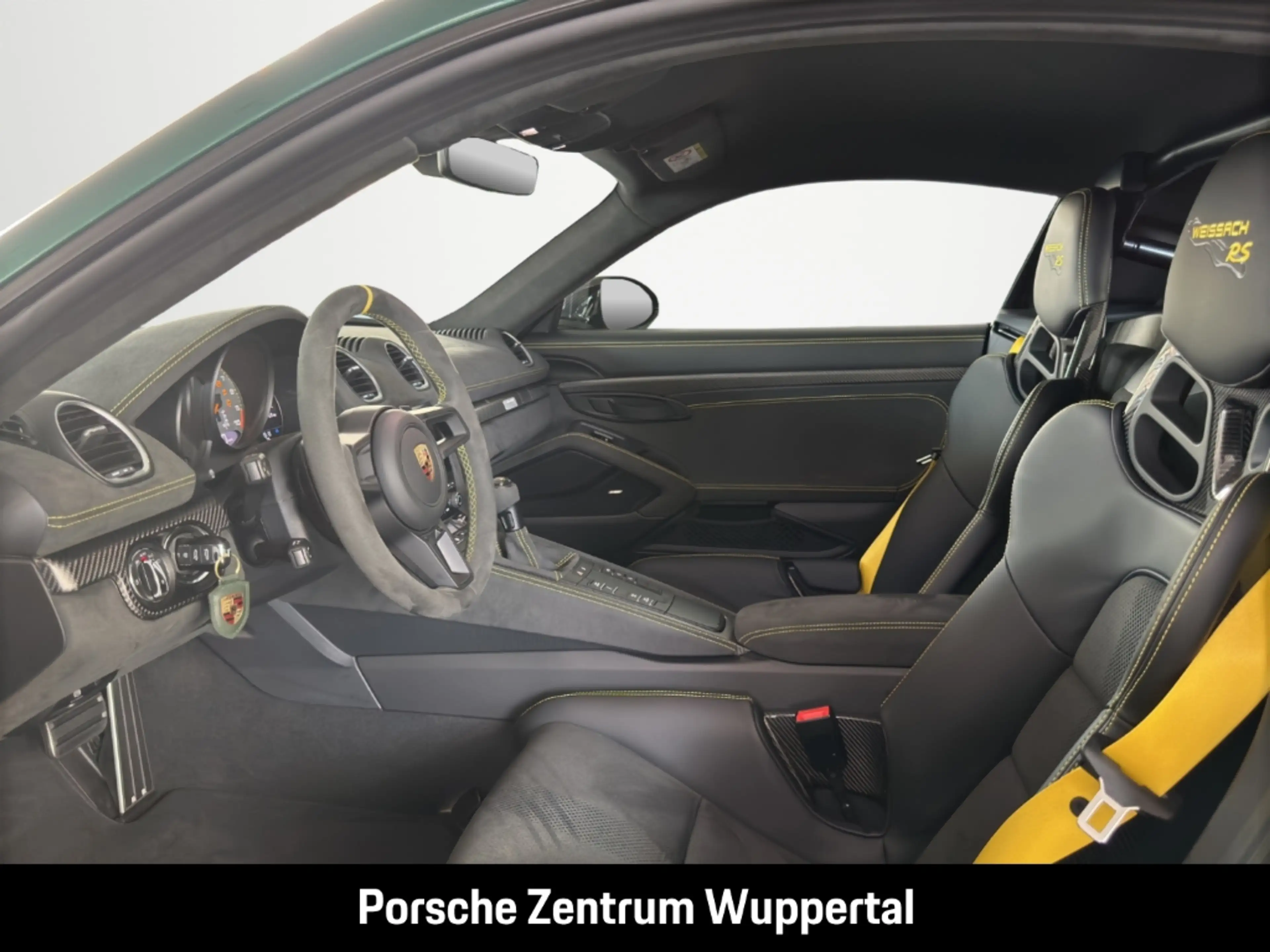 Porsche Cayman 718 GT4 RS — photo 9