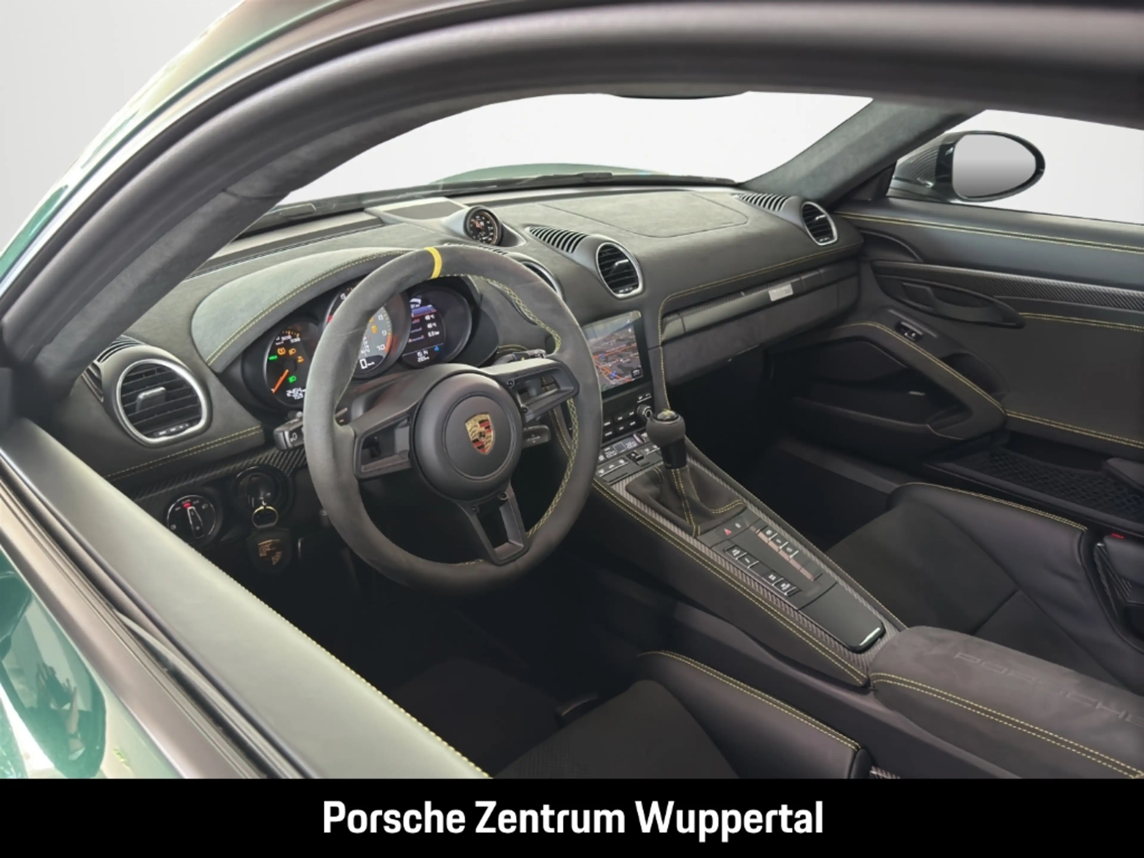 Porsche Cayman 718 GT4 RS — photo 11